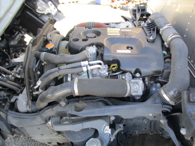 いすゞ エルフ 10尺 アルミバン ボディ内高2120㎜です|中古トラックの販売・買取・査定のアイナビ