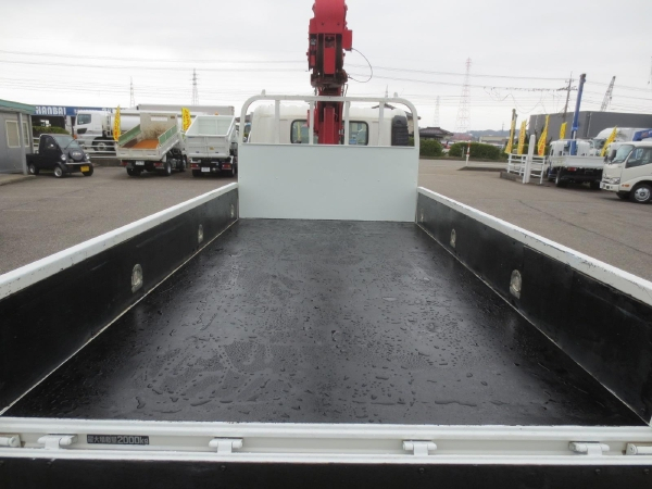 トヨタトヨエース3段クレーン付|中古トラックの販売・買取・査定のアイナビ