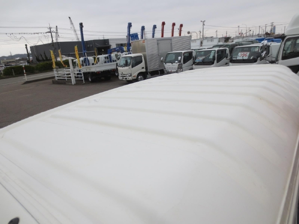 トヨタトヨエース3段クレーン付|中古トラックの販売・買取・査定のアイナビ