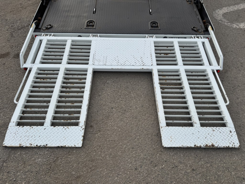 セーフティーローダーネオ5ラジコンウインチ検付|中古トラックの販売・買取・査定のアイナビ