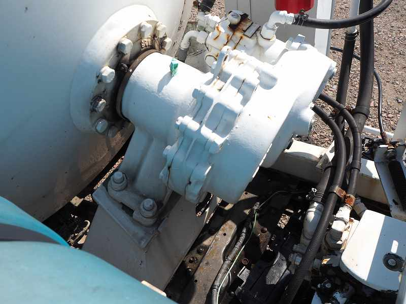 日野デュトロカヤバ製コンクリートミキサー3t|中古トラックの販売・買取・査定のアイナビ