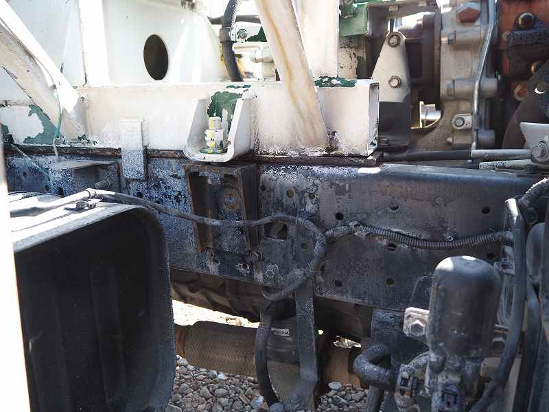 日野デュトロカヤバ製コンクリートミキサー3t|中古トラックの販売・買取・査定のアイナビ