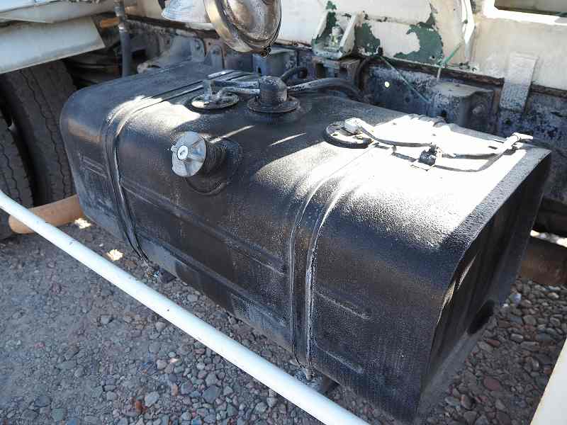 日野デュトロカヤバ製コンクリートミキサー3t|中古トラックの販売・買取・査定のアイナビ