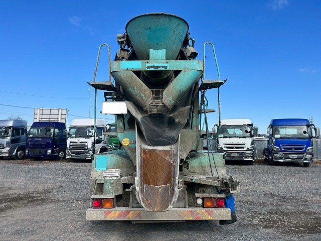 増トン★11トン積載★6×4★3軸2デフ★KYB製・8.9立米6速MT|中古トラックの販売・買取・査定のアイナビ