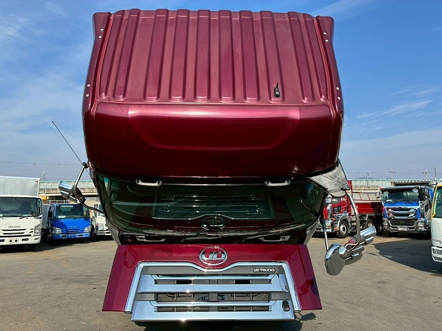 トラクターヘッドハイルーフD尺後輪エアサス第5輪荷重|中古トラックの販売・買取・査定のアイナビ