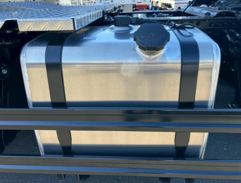 ☆未使用車 スーパーハイルーフ E尺 第五輪荷重11.4t|中古トラックの販売・買取・査定のアイナビ