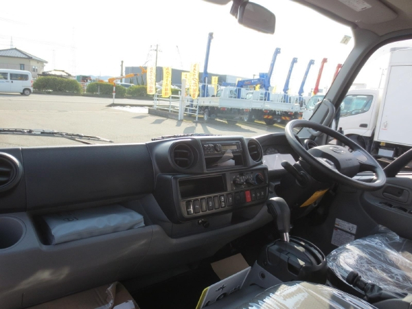 日野デュトロ土砂禁ダンプ|中古トラックの販売・買取・査定のアイナビ