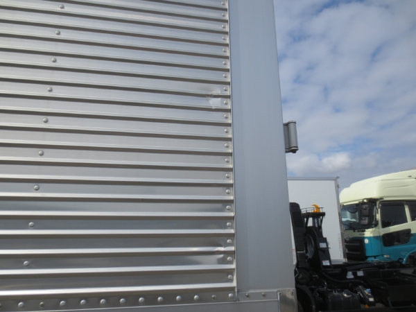 三菱キャンターワイドウイング|中古トラックの販売・買取・査定のアイナビ