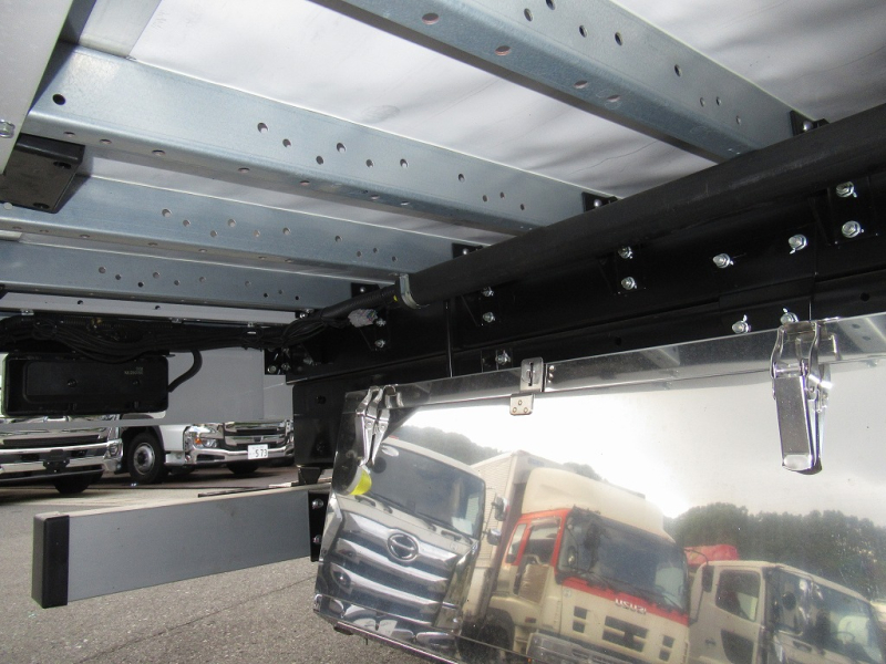 240PS 未使用 パブコ 6200 ワイド エアサス 6速|中古トラックの販売・買取・査定のアイナビ