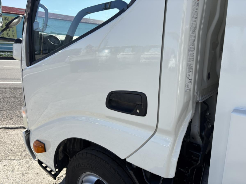 H26デュトロ 2tダンプ|中古トラックの販売・買取・査定のアイナビ
