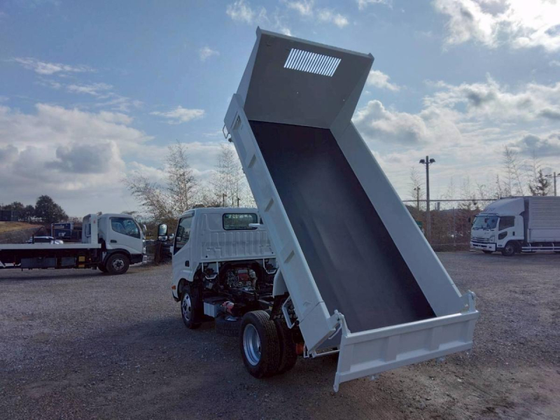 H30年 デュトロ3t強化低床ダンプ No.1043|中古トラックの販売・買取・査定のアイナビ