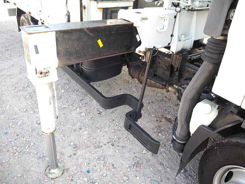 マツダタイタンクレーンワイドロング3段クレーンラジコン|中古トラックの販売・買取・査定のアイナビ