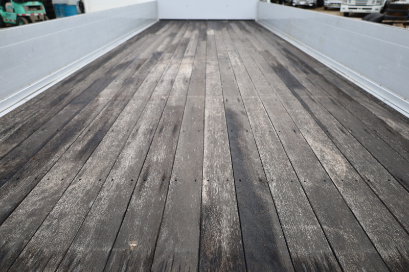 フォワード|中古トラックの販売・買取・査定のアイナビ