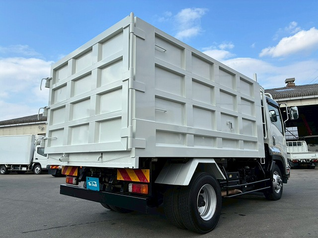 保証対象予備検査付ワンオーナー後方片開きリアゲート横開き|中古トラックの販売・買取・査定のアイナビ