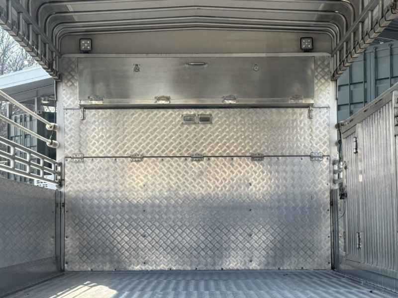 家畜運搬車ワイド増トンヤマダボデー車検付|中古トラックの販売・買取・査定のアイナビ