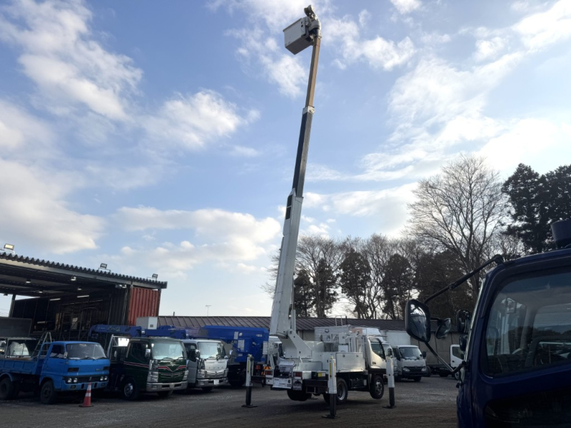 アイチSH15B電工仕様14.6mサブバッテリー|中古トラックの販売・買取・査定のアイナビ