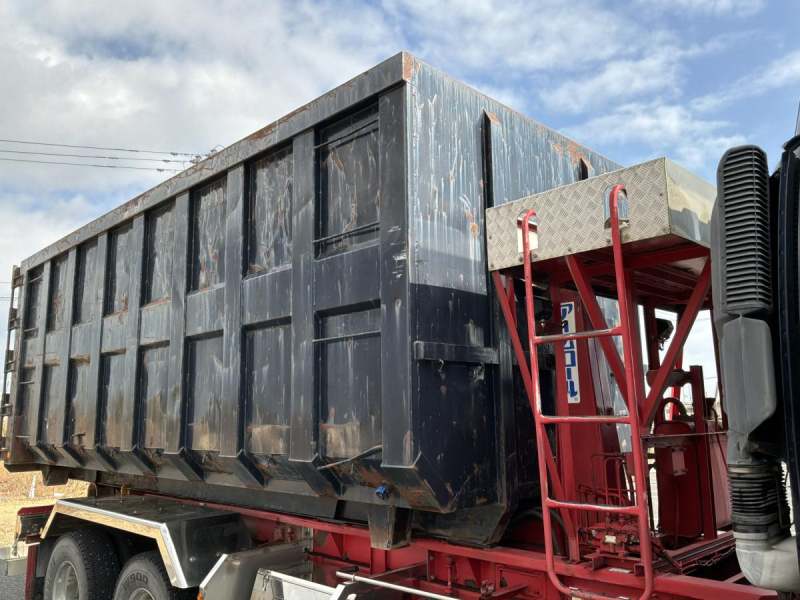 コンテナ付⭐️H24新明和アームロール ツインホイスト MT|中古トラックの販売・買取・査定のアイナビ