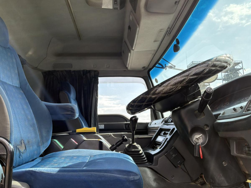 コンテナ付⭐️H24新明和アームロール ツインホイスト MT|中古トラックの販売・買取・査定のアイナビ