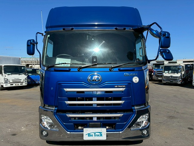 8×4後輪エアサス日本トレクスエスコットⅥAT390馬力|中古トラックの販売・買取・査定のアイナビ