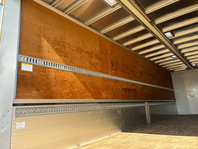 8×4後輪エアサス日本トレクスエスコットⅥAT390馬力|中古トラックの販売・買取・査定のアイナビ