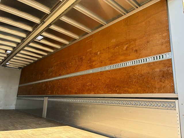 8×4後輪エアサス日本トレクスエスコットⅥAT390馬力|中古トラックの販売・買取・査定のアイナビ