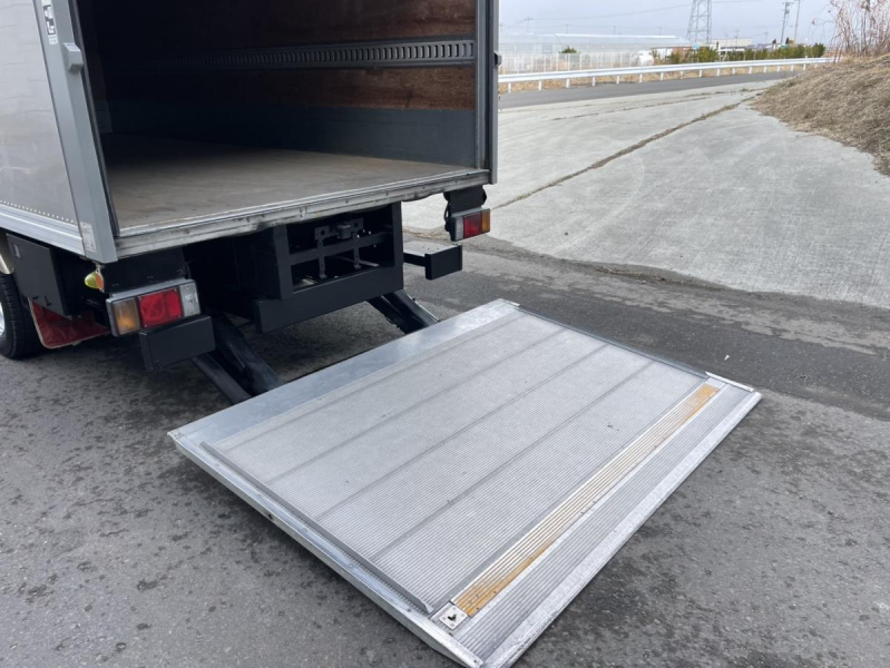 平成24年エルフワイドロングアルミバンPG4WDAT|中古トラックの販売・買取・査定のアイナビ