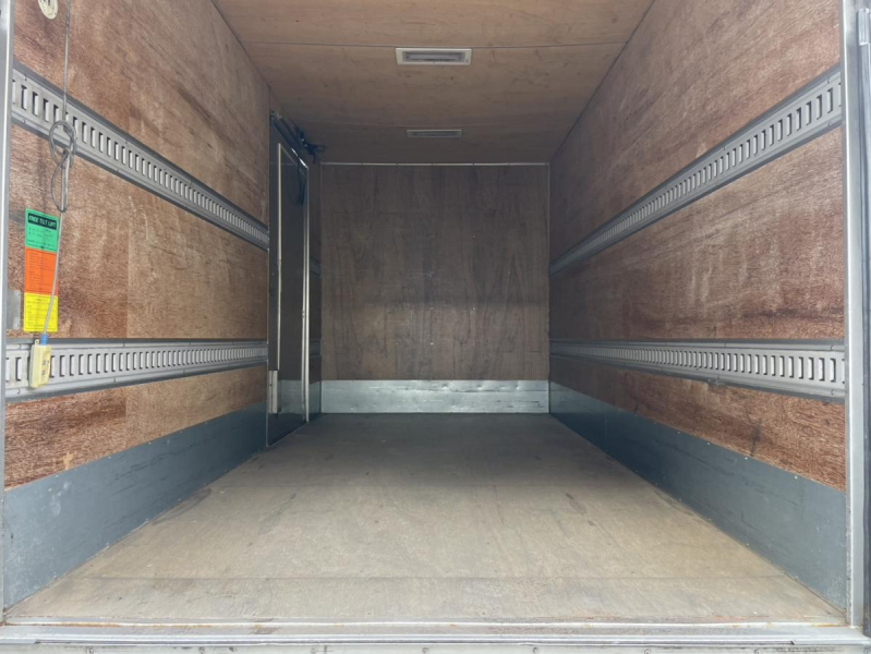 平成24年エルフワイドロングアルミバンPG4WDAT|中古トラックの販売・買取・査定のアイナビ