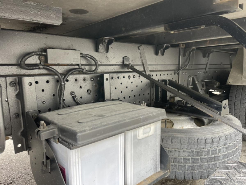 平成24年エルフワイドロングアルミバンPG4WDAT|中古トラックの販売・買取・査定のアイナビ