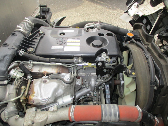 いすゞ エルフ 10尺 アルミバン ボディ内高2120mm!!|中古トラックの販売・買取・査定のアイナビ