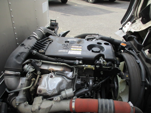 いすゞ エルフ 10尺 アルミバン ボディ内高2120㎜です|中古トラックの販売・買取・査定のアイナビ