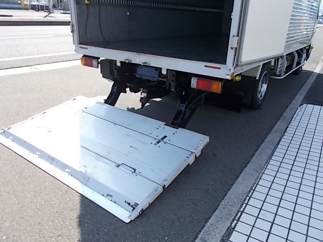 R1年式 デユトロ格納ゲート付アルミバン|中古トラックの販売・買取・査定のアイナビ