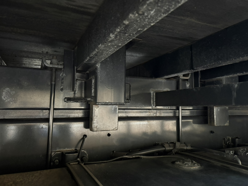 R3年式、ギガ、アルミブロック|中古トラックの販売・買取・査定のアイナビ