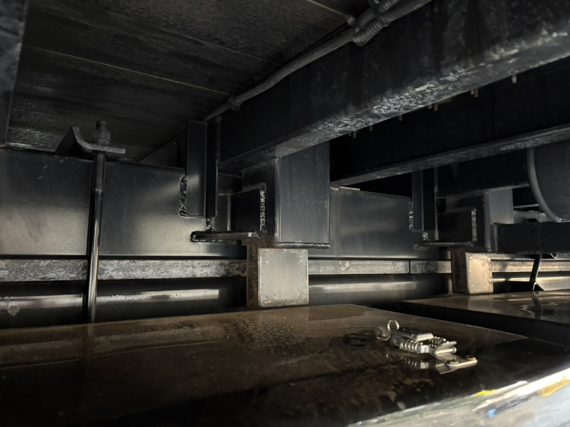 R3年式、ギガ、アルミブロック|中古トラックの販売・買取・査定のアイナビ