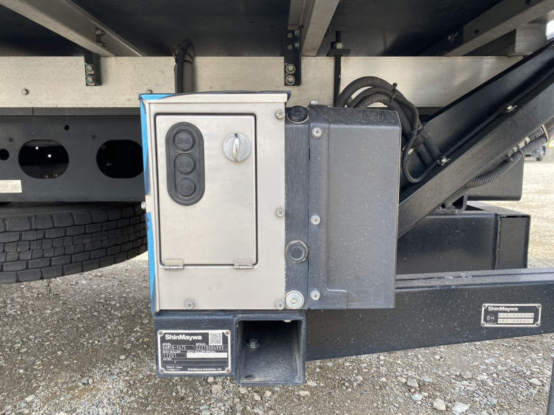 R5年式、ファイター、冷蔵冷凍車、車検付|中古トラックの販売・買取・査定のアイナビ