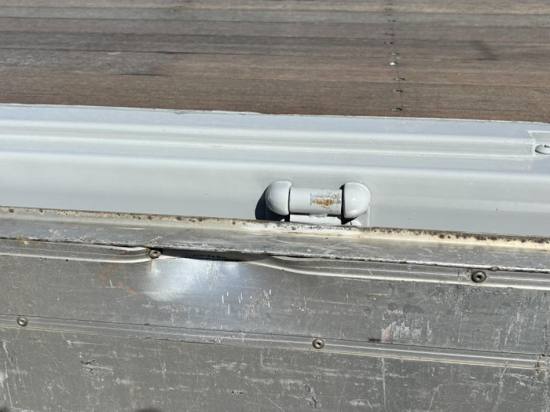 ワイドベッド付き62ボディー アルミブロック平|中古トラックの販売・買取・査定のアイナビ