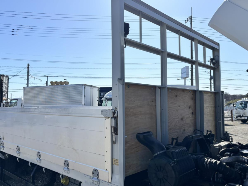 ワイドベッド付き62ボディー アルミブロック平|中古トラックの販売・買取・査定のアイナビ