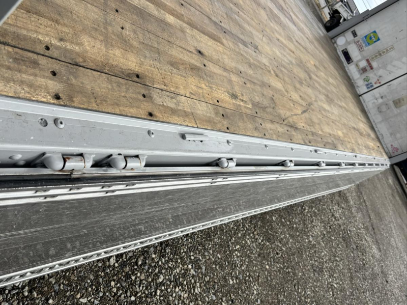 ワイドベッド付き62ボディー 格納ゲート付き|中古トラックの販売・買取・査定のアイナビ