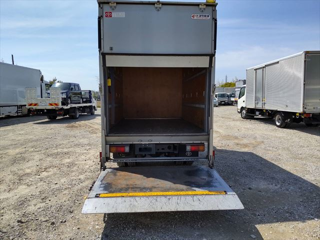 H26年 ダイナ2tアルミバン|中古トラックの販売・買取・査定のアイナビ