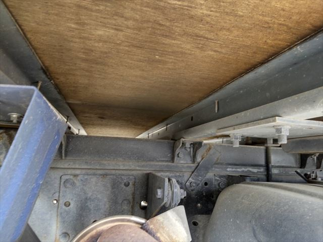 H23年 エルフ2tアルミバンPG付|中古トラックの販売・買取・査定のアイナビ