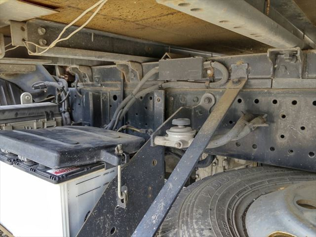 H23年 エルフ2tアルミバンPG付|中古トラックの販売・買取・査定のアイナビ