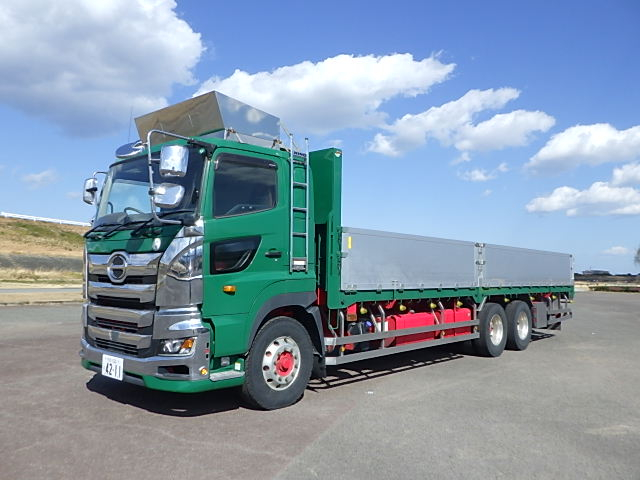 日野 平成31年式 アルミ平ボディー 7速 車検付|中古トラックの販売・買取・査定のアイナビ