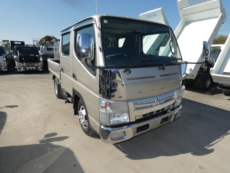 H26 2トン　マニュアル　Wキャブ ETC|中古トラックの販売・買取・査定のアイナビ