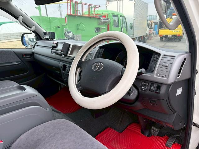 トヨタハイエースアルミバン|中古トラックの販売・買取・査定のアイナビ