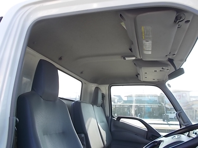 H25年式 デユトロ散水車4000L前後散水|中古トラックの販売・買取・査定のアイナビ