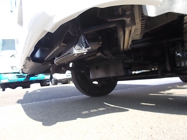 H25年式 デユトロ散水車4000L前後散水|中古トラックの販売・買取・査定のアイナビ