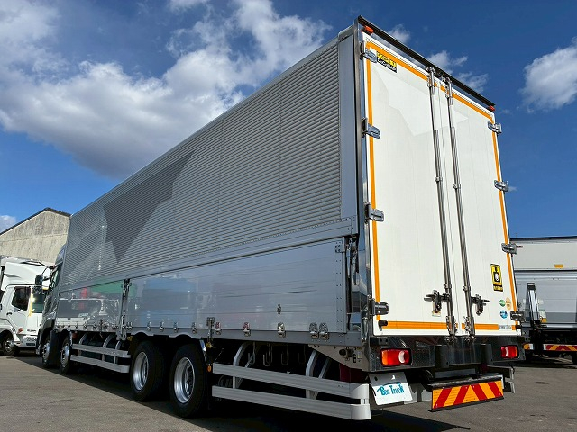 ハイルーフ8×4後輪エアサス日本フルハーフエスコットⅥ|中古トラックの販売・買取・査定のアイナビ