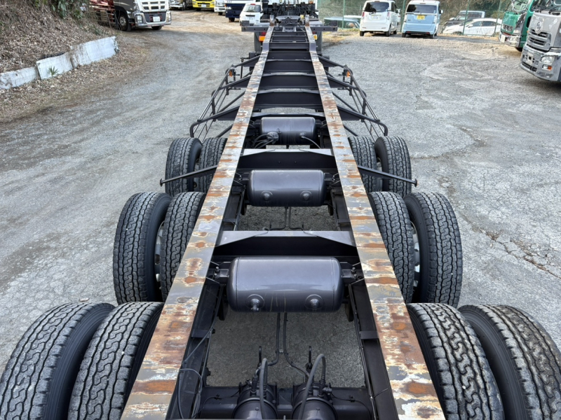 R3年式、3軸40ftコンテナセミトレーラ、車検付|中古トラックの販売・買取・査定のアイナビ