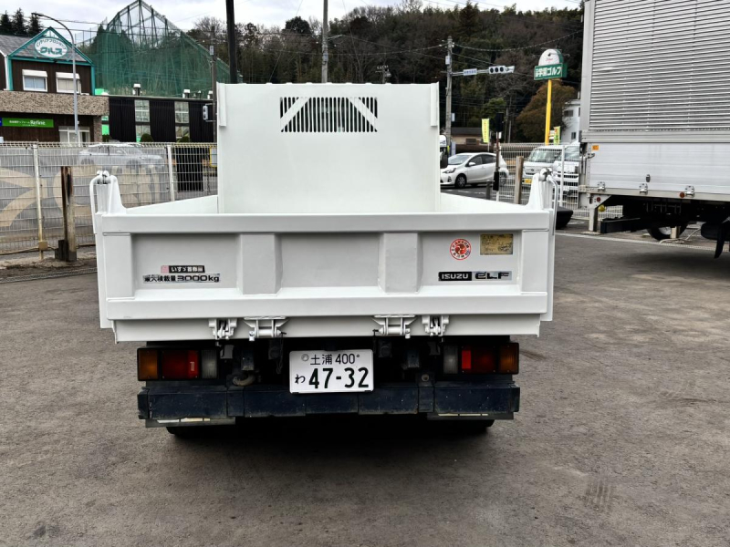 エルフ 低床ダンプ 積載3000kg|中古トラックの販売・買取・査定のアイナビ