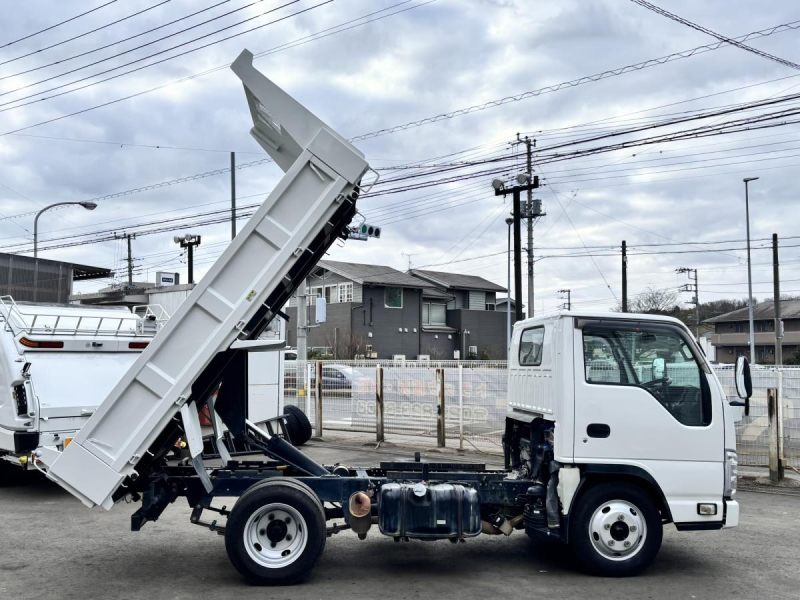 エルフ 低床ダンプ 積載3000kg|中古トラックの販売・買取・査定のアイナビ