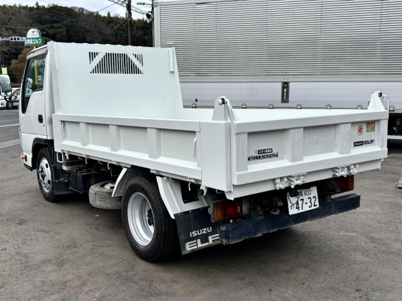 エルフ 低床ダンプ 積載3000kg|中古トラックの販売・買取・査定のアイナビ